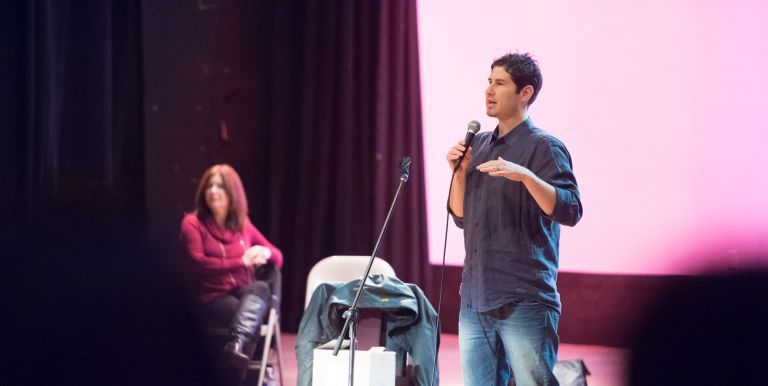 Author Matt de la Pena
